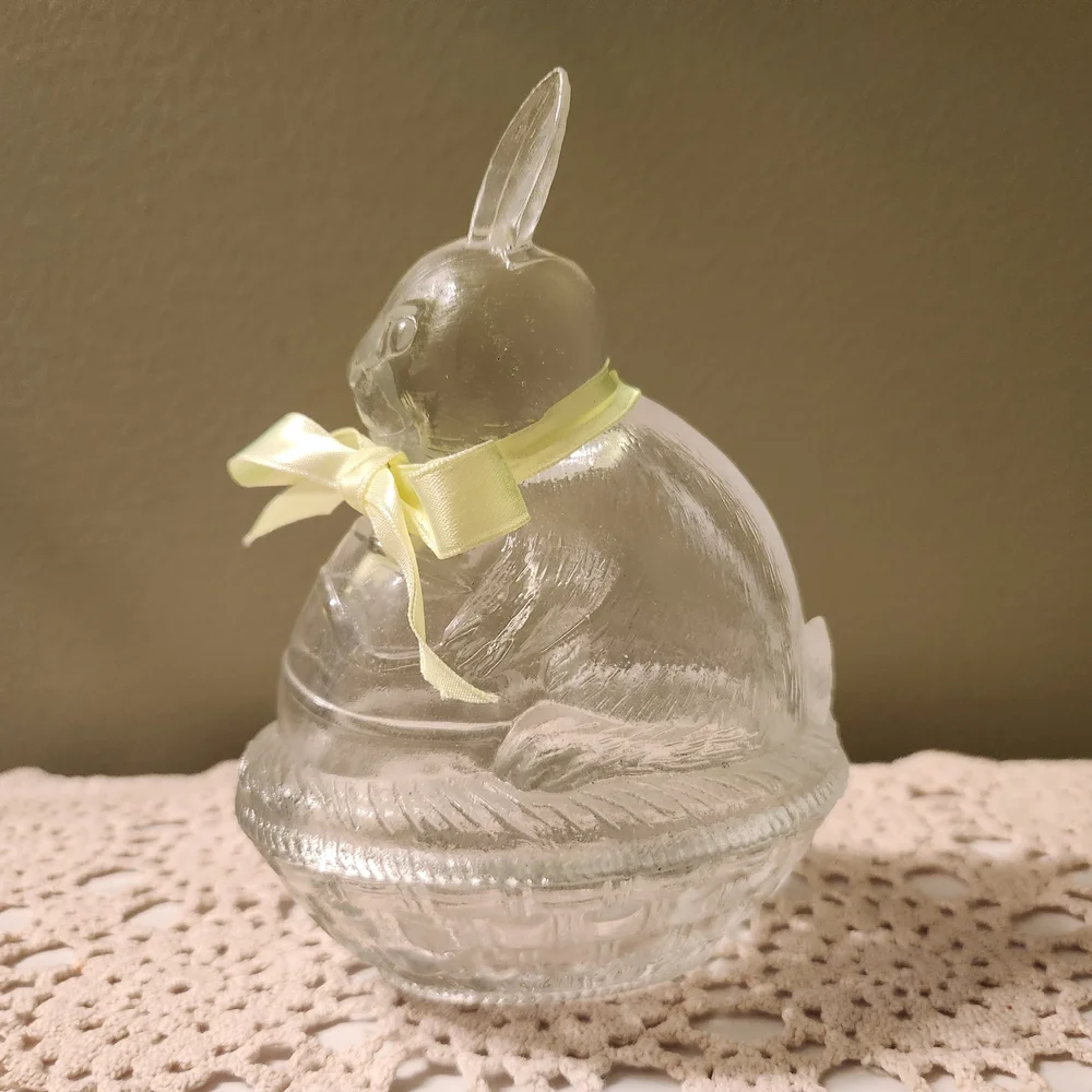 Pressed Glass Bunny On A Nest Easter Candy Dish / Trinket Dish